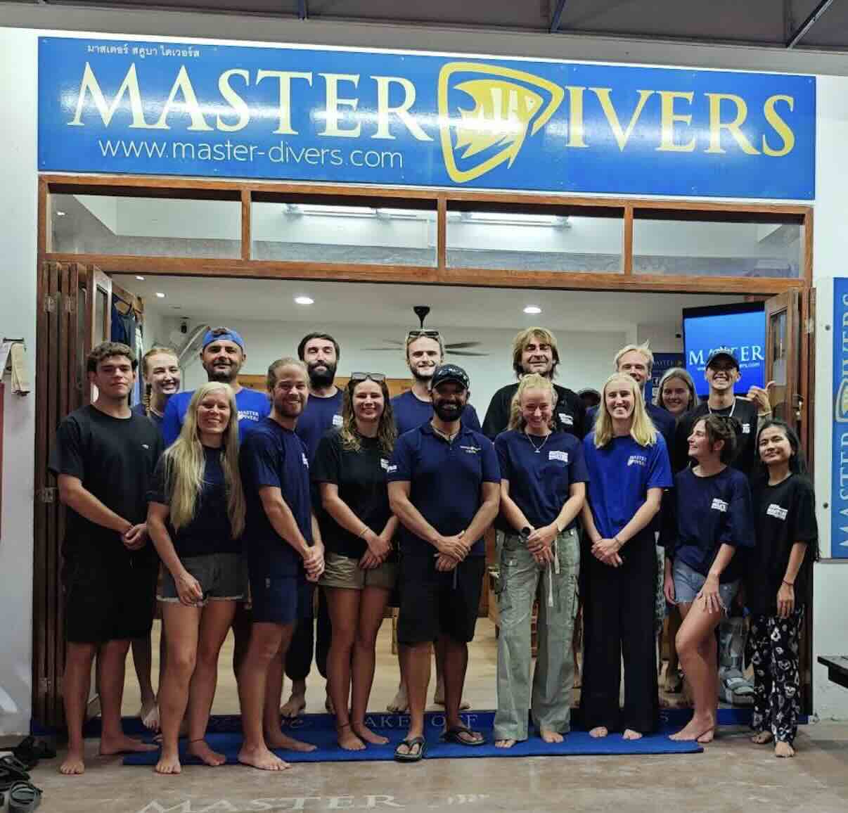 Master Divers dive shop in Koh Tao, Thailand Master Divers dive shop in Koh Tao, Thailand